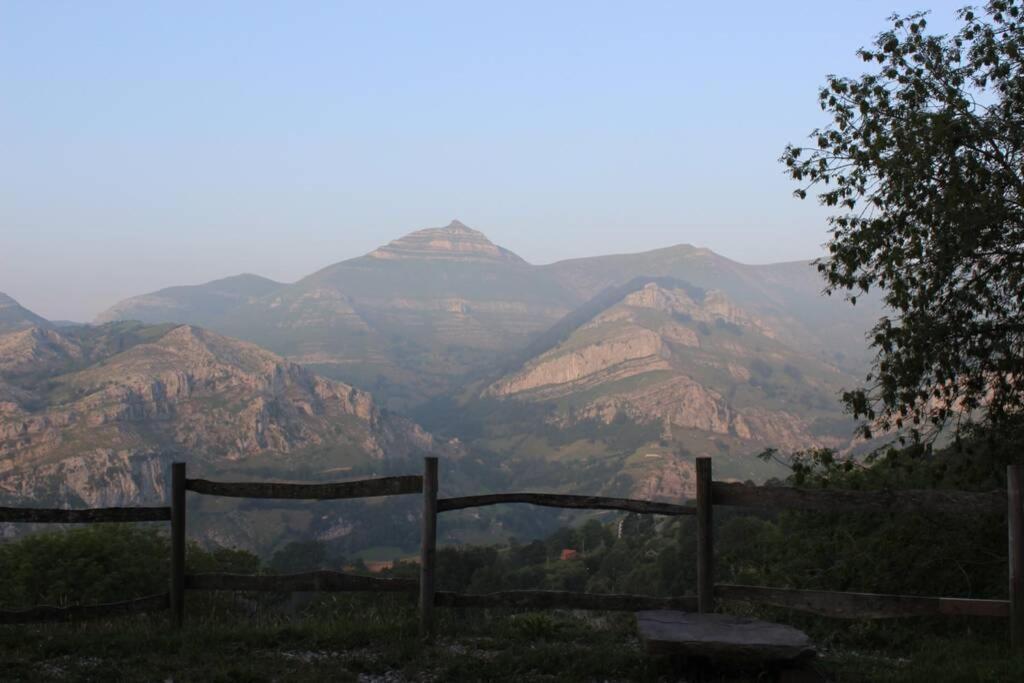 Los Pradones San Roque de Ríomiera Exteriér fotografie